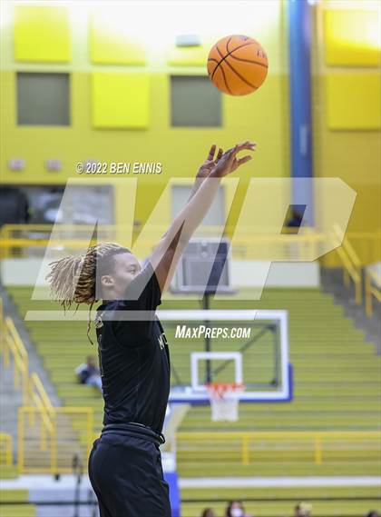 Thumbnail 2 in Westover vs McDonough (GHSA 4A State Playoff - Quarterfinals) photogallery.