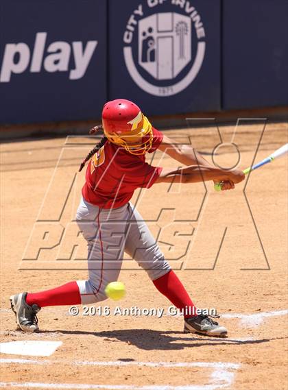 Thumbnail 1 in Paraclete vs. Savanna (CIF SS Div 6 Final) photogallery.