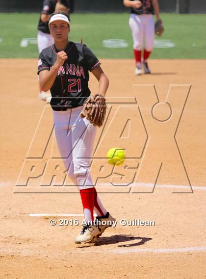 Thumbnail 3 in Paraclete vs. Savanna (CIF SS Div 6 Final) photogallery.