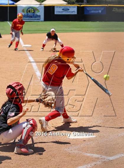 Thumbnail 2 in Paraclete vs. Savanna (CIF SS Div 6 Final) photogallery.
