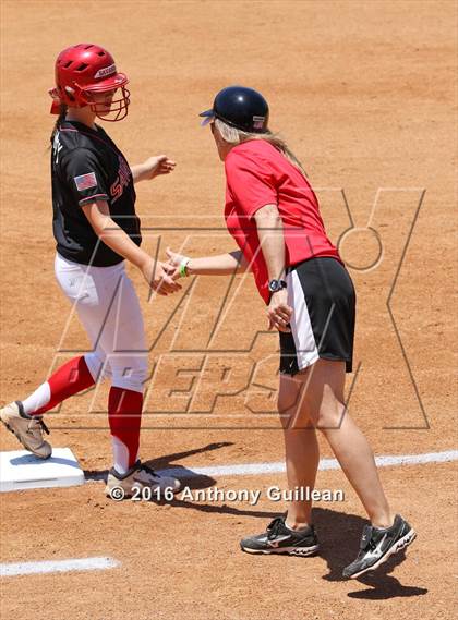 Thumbnail 2 in Paraclete vs. Savanna (CIF SS Div 6 Final) photogallery.