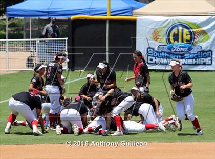 Thumbnail 3 in Paraclete vs. Savanna (CIF SS Div 6 Final) photogallery.