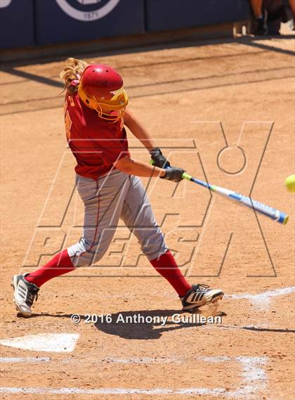 Thumbnail 2 in Paraclete vs. Savanna (CIF SS Div 6 Final) photogallery.