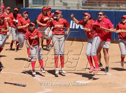 Thumbnail 3 in Paraclete vs. Savanna (CIF SS Div 6 Final) photogallery.