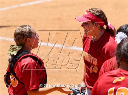 Thumbnail 2 in Paraclete vs. Savanna (CIF SS Div 6 Final) photogallery.