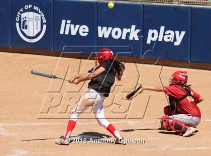 Thumbnail 2 in Paraclete vs. Savanna (CIF SS Div 6 Final) photogallery.