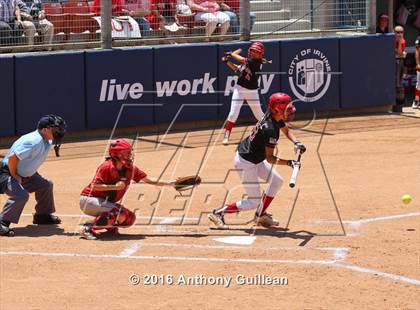 Thumbnail 3 in Paraclete vs. Savanna (CIF SS Div 6 Final) photogallery.