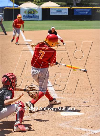 Thumbnail 3 in Paraclete vs. Savanna (CIF SS Div 6 Final) photogallery.