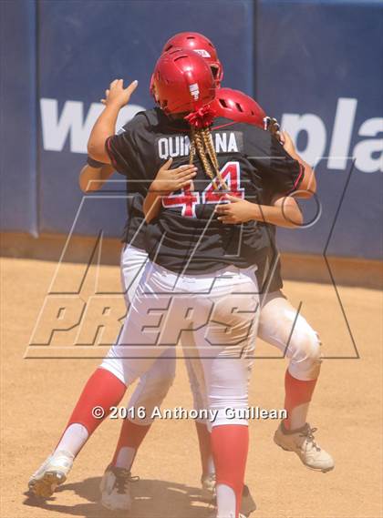 Thumbnail 2 in Paraclete vs. Savanna (CIF SS Div 6 Final) photogallery.