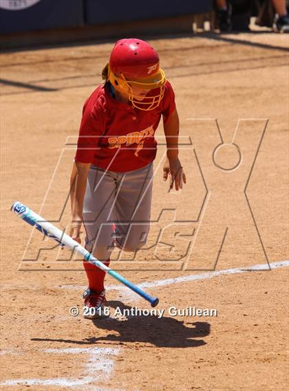 Thumbnail 3 in Paraclete vs. Savanna (CIF SS Div 6 Final) photogallery.