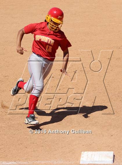 Thumbnail 3 in Paraclete vs. Savanna (CIF SS Div 6 Final) photogallery.