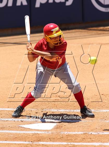 Thumbnail 1 in Paraclete vs. Savanna (CIF SS Div 6 Final) photogallery.