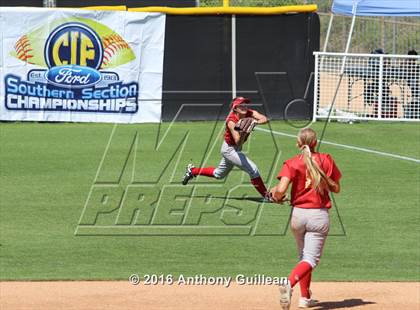 Thumbnail 2 in Paraclete vs. Savanna (CIF SS Div 6 Final) photogallery.