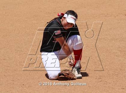 Thumbnail 2 in Paraclete vs. Savanna (CIF SS Div 6 Final) photogallery.