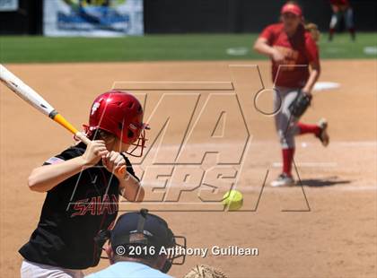 Thumbnail 3 in Paraclete vs. Savanna (CIF SS Div 6 Final) photogallery.