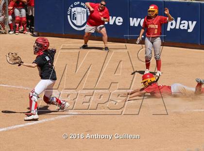 Thumbnail 3 in Paraclete vs. Savanna (CIF SS Div 6 Final) photogallery.