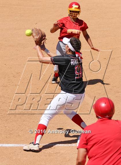 Thumbnail 1 in Paraclete vs. Savanna (CIF SS Div 6 Final) photogallery.