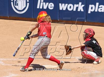 Thumbnail 3 in Paraclete vs. Savanna (CIF SS Div 6 Final) photogallery.
