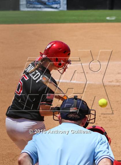 Thumbnail 1 in Paraclete vs. Savanna (CIF SS Div 6 Final) photogallery.