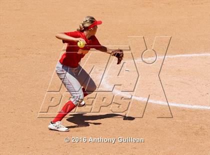 Thumbnail 3 in Paraclete vs. Savanna (CIF SS Div 6 Final) photogallery.