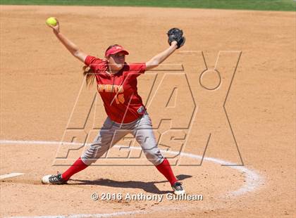 Thumbnail 2 in Paraclete vs. Savanna (CIF SS Div 6 Final) photogallery.