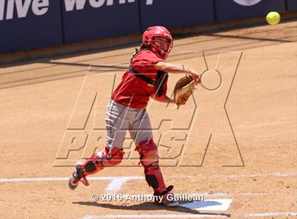 Thumbnail 2 in Paraclete vs. Savanna (CIF SS Div 6 Final) photogallery.
