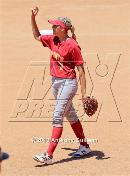 Thumbnail 1 in Paraclete vs. Savanna (CIF SS Div 6 Final) photogallery.