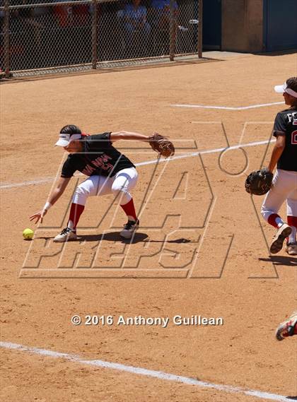 Thumbnail 1 in Paraclete vs. Savanna (CIF SS Div 6 Final) photogallery.