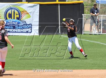 Thumbnail 1 in Paraclete vs. Savanna (CIF SS Div 6 Final) photogallery.