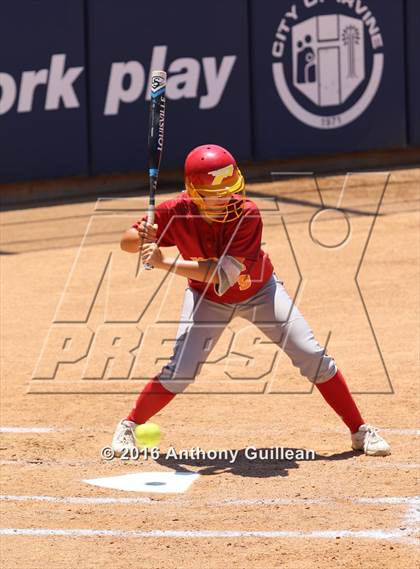 Thumbnail 3 in Paraclete vs. Savanna (CIF SS Div 6 Final) photogallery.