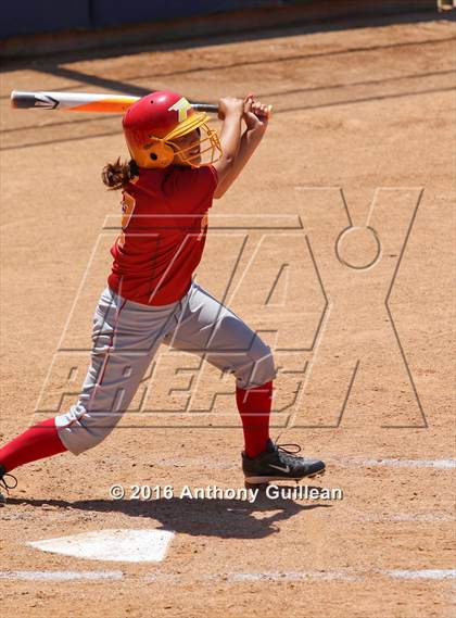 Thumbnail 1 in Paraclete vs. Savanna (CIF SS Div 6 Final) photogallery.
