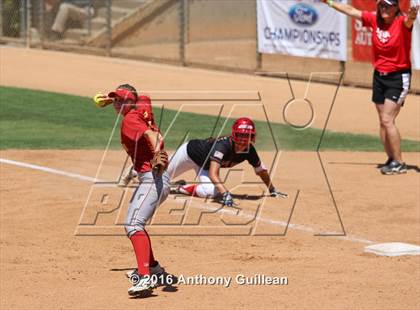 Thumbnail 1 in Paraclete vs. Savanna (CIF SS Div 6 Final) photogallery.