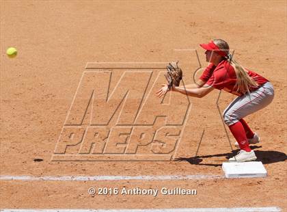 Thumbnail 2 in Paraclete vs. Savanna (CIF SS Div 6 Final) photogallery.