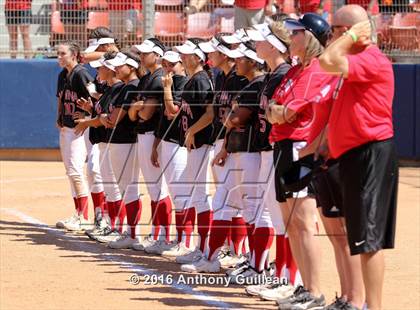 Thumbnail 3 in Paraclete vs. Savanna (CIF SS Div 6 Final) photogallery.