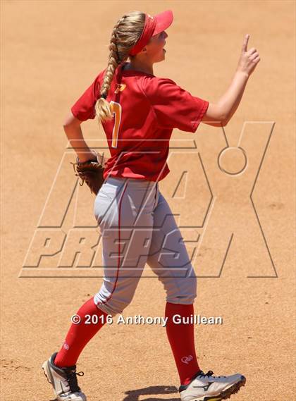 Thumbnail 1 in Paraclete vs. Savanna (CIF SS Div 6 Final) photogallery.