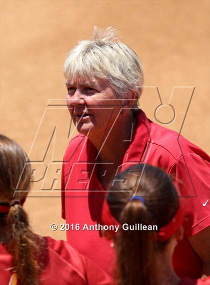 Thumbnail 1 in Paraclete vs. Savanna (CIF SS Div 6 Final) photogallery.