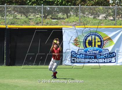 Thumbnail 3 in Paraclete vs. Savanna (CIF SS Div 6 Final) photogallery.