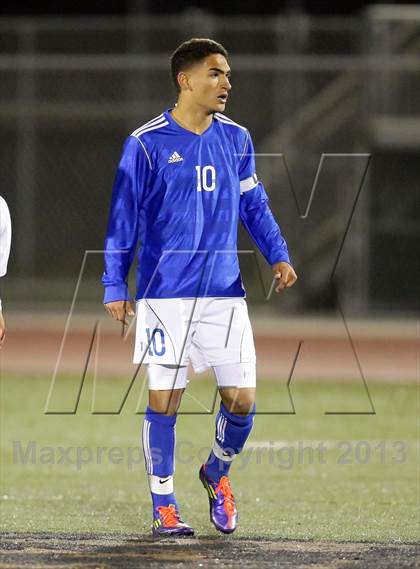 Thumbnail 3 in San Clemente vs. El Rancho (CIF SoCal Regional D1 Final) photogallery.