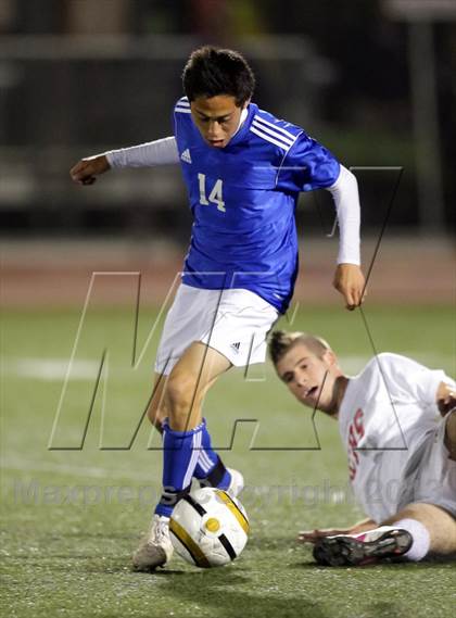 Thumbnail 3 in San Clemente vs. El Rancho (CIF SoCal Regional D1 Final) photogallery.