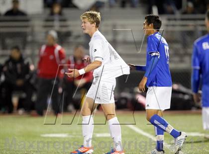 Thumbnail 2 in San Clemente vs. El Rancho (CIF SoCal Regional D1 Final) photogallery.