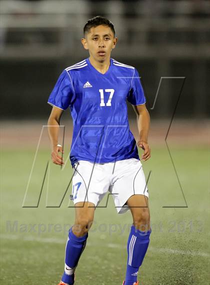 Thumbnail 3 in San Clemente vs. El Rancho (CIF SoCal Regional D1 Final) photogallery.