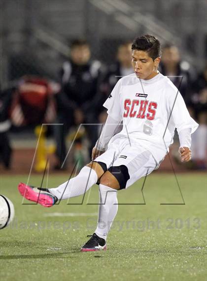 Thumbnail 3 in San Clemente vs. El Rancho (CIF SoCal Regional D1 Final) photogallery.