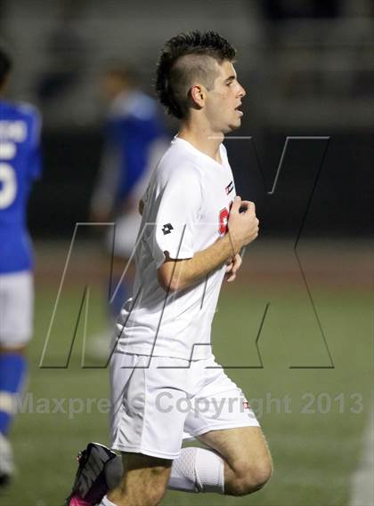 Thumbnail 2 in San Clemente vs. El Rancho (CIF SoCal Regional D1 Final) photogallery.