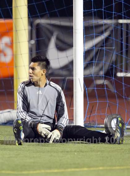Thumbnail 2 in San Clemente vs. El Rancho (CIF SoCal Regional D1 Final) photogallery.