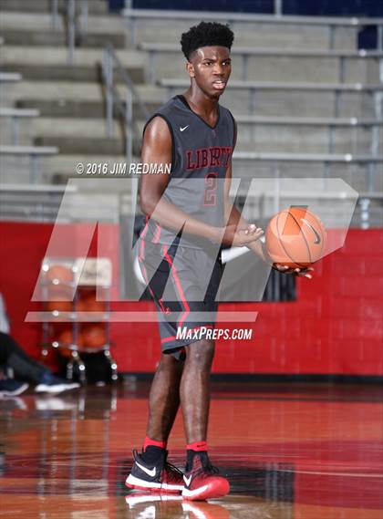 Thumbnail 3 in Liberty vs. Carver (Thanksgiving Hoopfest) photogallery.
