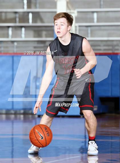 Thumbnail 1 in Liberty vs. Carver (Thanksgiving Hoopfest) photogallery.