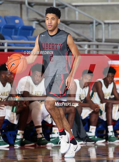 Thumbnail 2 in Liberty vs. Carver (Thanksgiving Hoopfest) photogallery.
