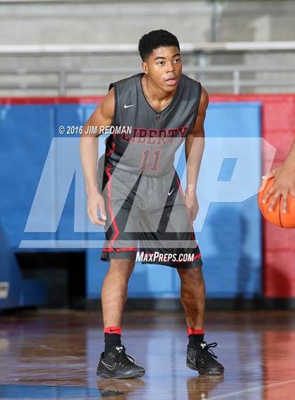 Thumbnail 3 in Liberty vs. Carver (Thanksgiving Hoopfest) photogallery.