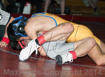 Thumbnail 3 in Sac Joaquin Divisional II Tournament Finals photogallery.
