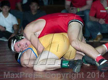 Thumbnail 1 in Sac Joaquin Divisional II Tournament Finals photogallery.